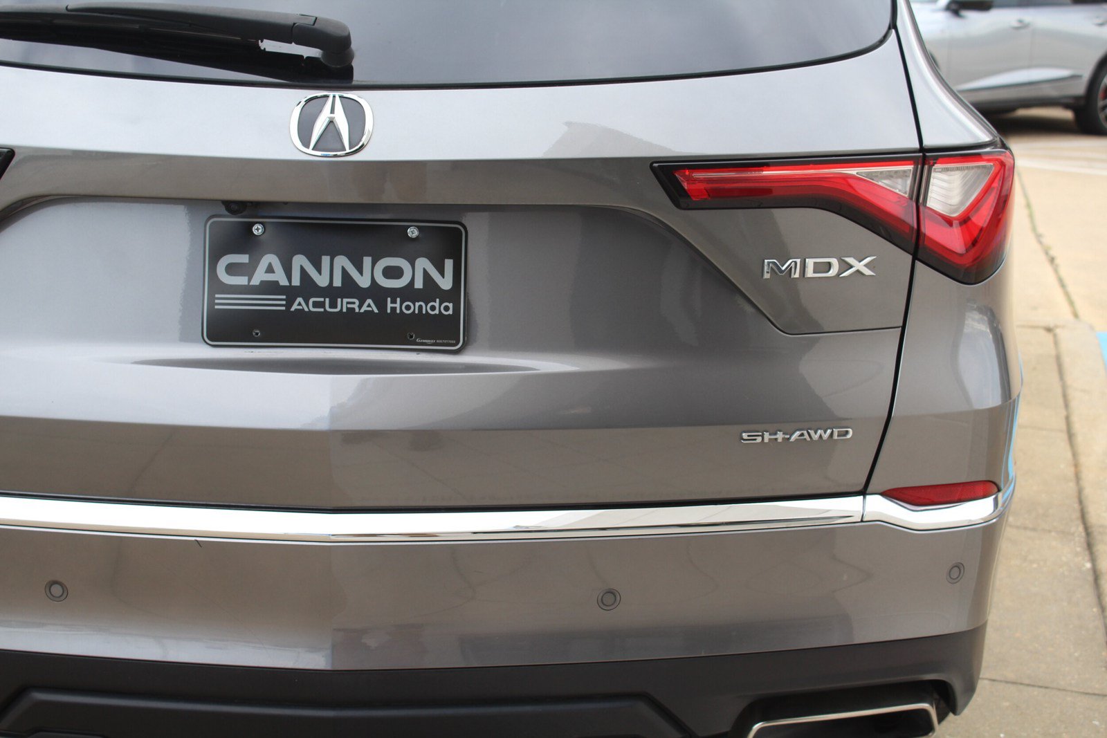 Certified 2024 Acura MDX w/ Technology Package AWD/4WD image 5