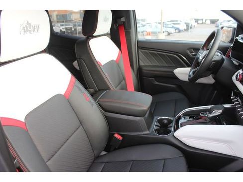 New 2026 GMC Canyon AT4X w/ AT4X AEV Edition AWD/4WD image 29