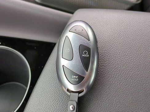 New 2025 Hyundai Elantra SEL FWD image 27