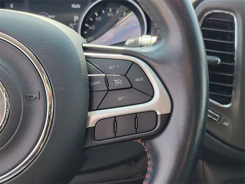 Used 2020 Jeep Compass Trailhawk image 19