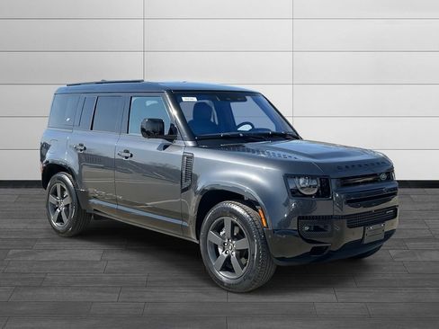 Certified 2022 Land Rover Defender 110 X-Dynamic HSE AWD/4WD image 7