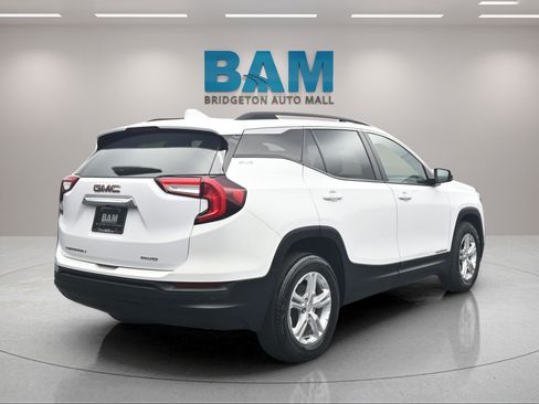 Used 2023 GMC Terrain SLE w/ Driver Convenience Package AWD/4WD image 6