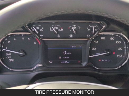 Used 2022 GMC Sierra 1500 Elevation w/ LPO, Elevation Black Package image 19