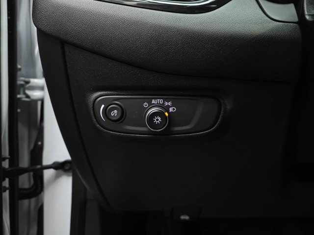 Used 2022 Chevrolet Equinox RS AWD/4WD image 28
