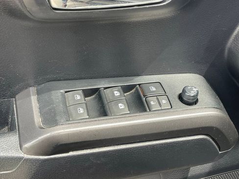 Used 2021 Toyota Tacoma TRD Sport w/ Technology Package image 7