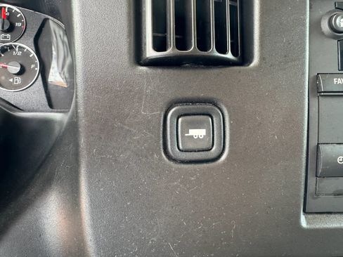 Used 2023 GMC Savana 2500 w/ Driver Convenience Package RWD image 21