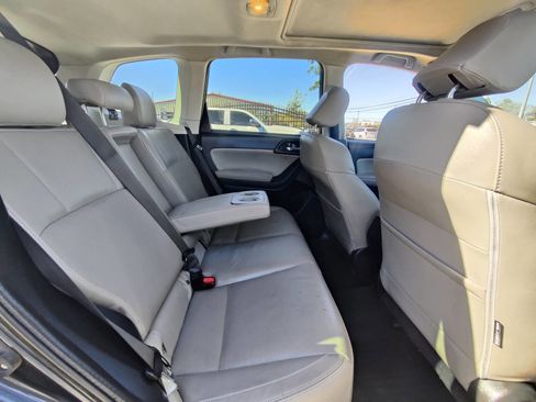 Used 2017 Subaru Forester 2.5i Limited image 9