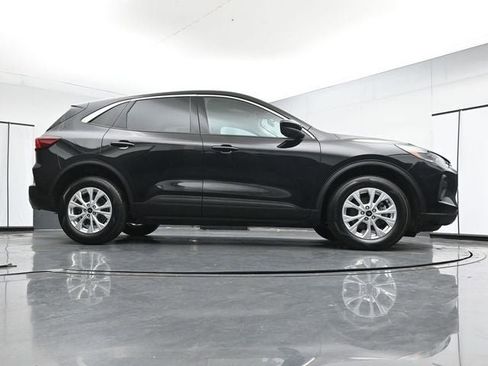 Used 2023 Ford Escape Active w/ Tech Pack #2 AWD/4WD image 34