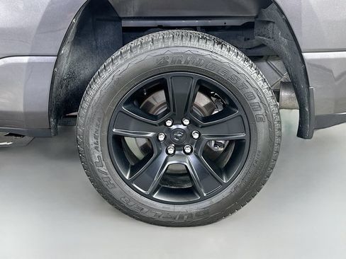 Used 2024 RAM 1500 4x4 Crew Cab image 34