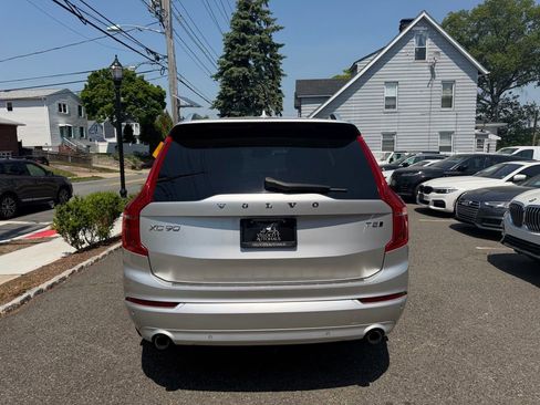 Used 2018 Volvo XC90 T5 Momentum w/ Convenience Package AWD/4WD image 6