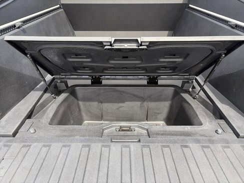 Used 2024 Tesla Cybertruck Cyberbeast AWD/4WD image 9
