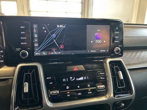 Used 2022 Kia Sorento SX image 33