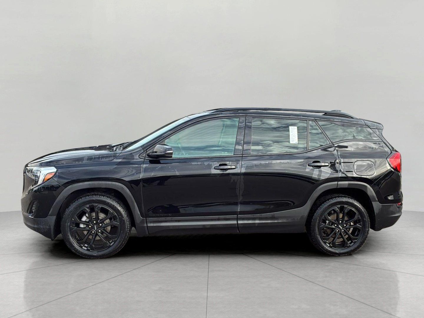 Used 2021 GMC Terrain SLT w/ Infotainment Package II AWD/4WD image 5