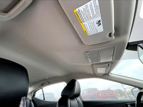 Used 2022 Nissan Maxima SV w/ Floor Mat Group image 26