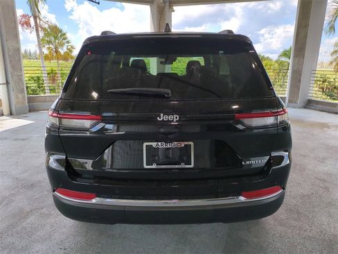 New 2025 Jeep Grand Cherokee Limited image 6