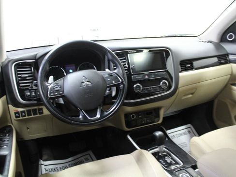 Used 2018 Mitsubishi Outlander GT AWD/4WD image 7