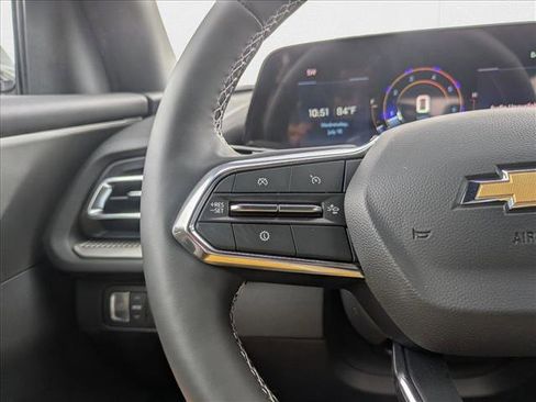 New 2025 Chevrolet Traverse LT image 14