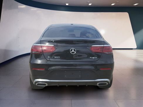 Used 2022 Mercedes-Benz GLC 300 4MATIC Coupe image 4