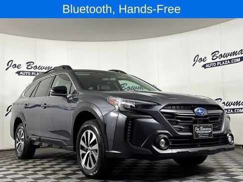 Used 2023 Subaru Outback Premium AWD/4WD image 4