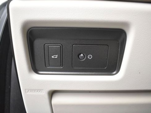 Used 2019 Land Rover Range Rover Evoque HSE Dynamic image 26