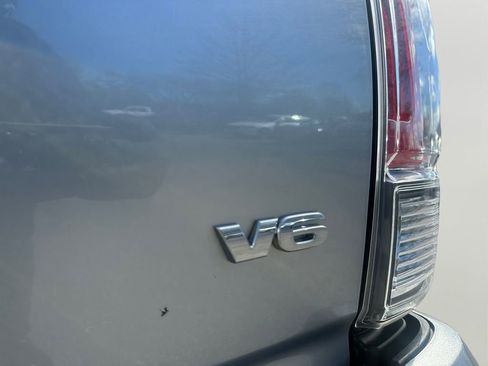 Used 2022 Toyota Tacoma TRD Off-Road w/ Technology Package image 20