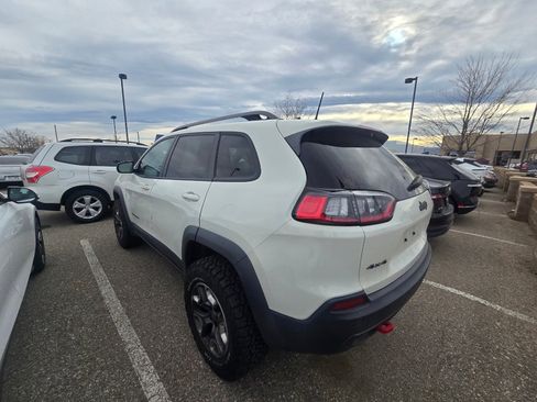 Used 2019 Jeep Cherokee Trailhawk w/ Cold Weather Group AWD/4WD image 36