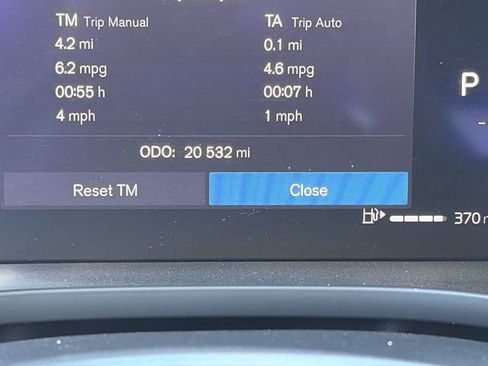 Used 2023 Volvo XC60 B5 Ultimate w/ Protection Package Premier FWD image 26