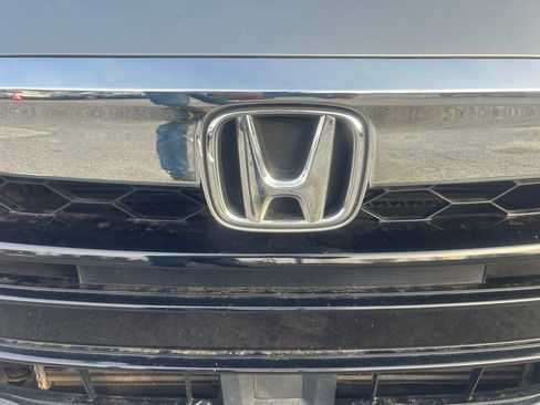 Used 2018 Honda Accord LX image 10