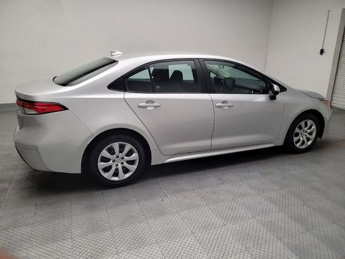 Used 2022 Toyota Corolla LE FWD image 10