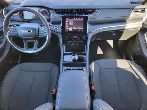 New 2025 Jeep Grand Cherokee L Laredo w/ Trailer Tow Package image 19