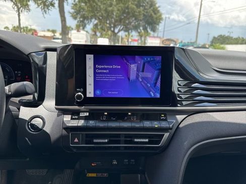 Used 2025 Toyota Camry LE image 26