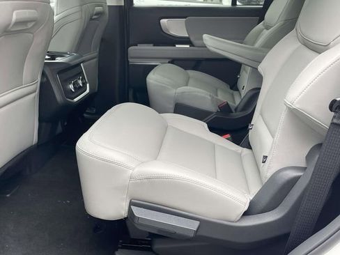 New 2026 Ford Expedition Active image 20