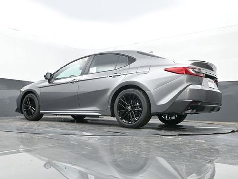 Used 2026 Toyota Camry SE image 24