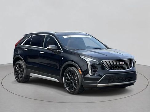 Certified 2023 Cadillac XT4 Premium Luxury w/ Enhanced Visibility Package AWD/4WD image 6