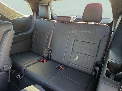 New 2026 Chevrolet Traverse RS image 10