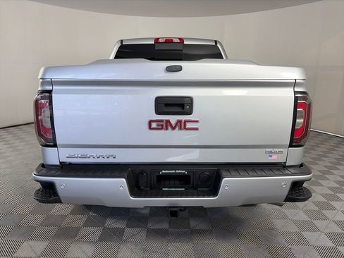 Used 2018 GMC Sierra 1500 Denali image 6