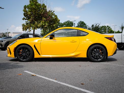 Used 2026 Subaru BRZ Series.Yellow w/ Popular Package 2 RWD image 7