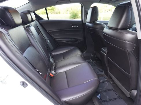 Used 2016 Acura ILX FWD image 12