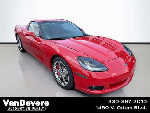 Used 2008 Chevrolet Corvette Coupe w/ Preferred Equipment Group RWD image 1