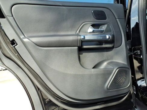 New 2026 Mercedes-Benz GLB 250 4MATIC image 16
