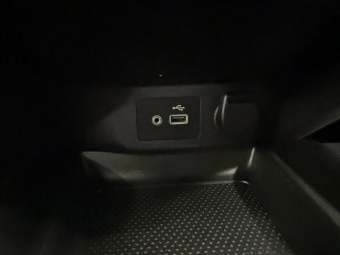 Used 2021 Nissan Rogue Sport S image 15