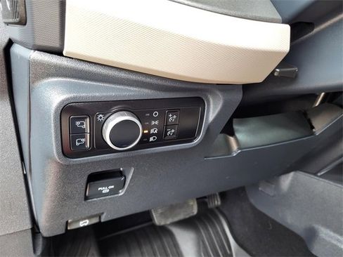 Used 2024 Ford Bronco Wildtrak image 11