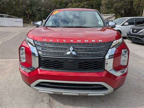 Used 2022 Mitsubishi Outlander SE image 9