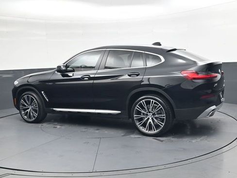 Used 2025 BMW X4 xDrive30i w/ Premium Package image 7