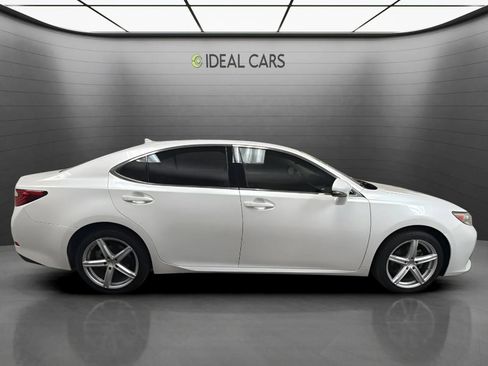 Used 2014 Lexus ES 350 w/ Luxury Package FWD image 6