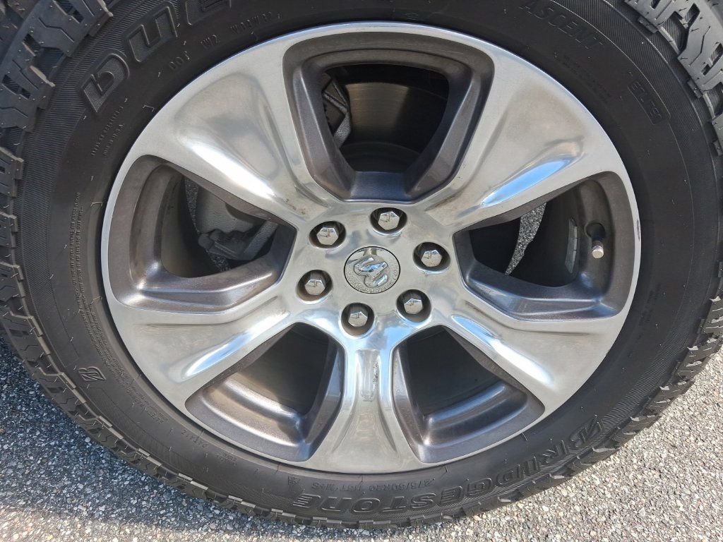 Used 2020 RAM 1500 Laramie AWD/4WD image 18