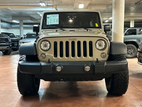 Used 2018 Jeep Wrangler Unlimited Sport S image 8