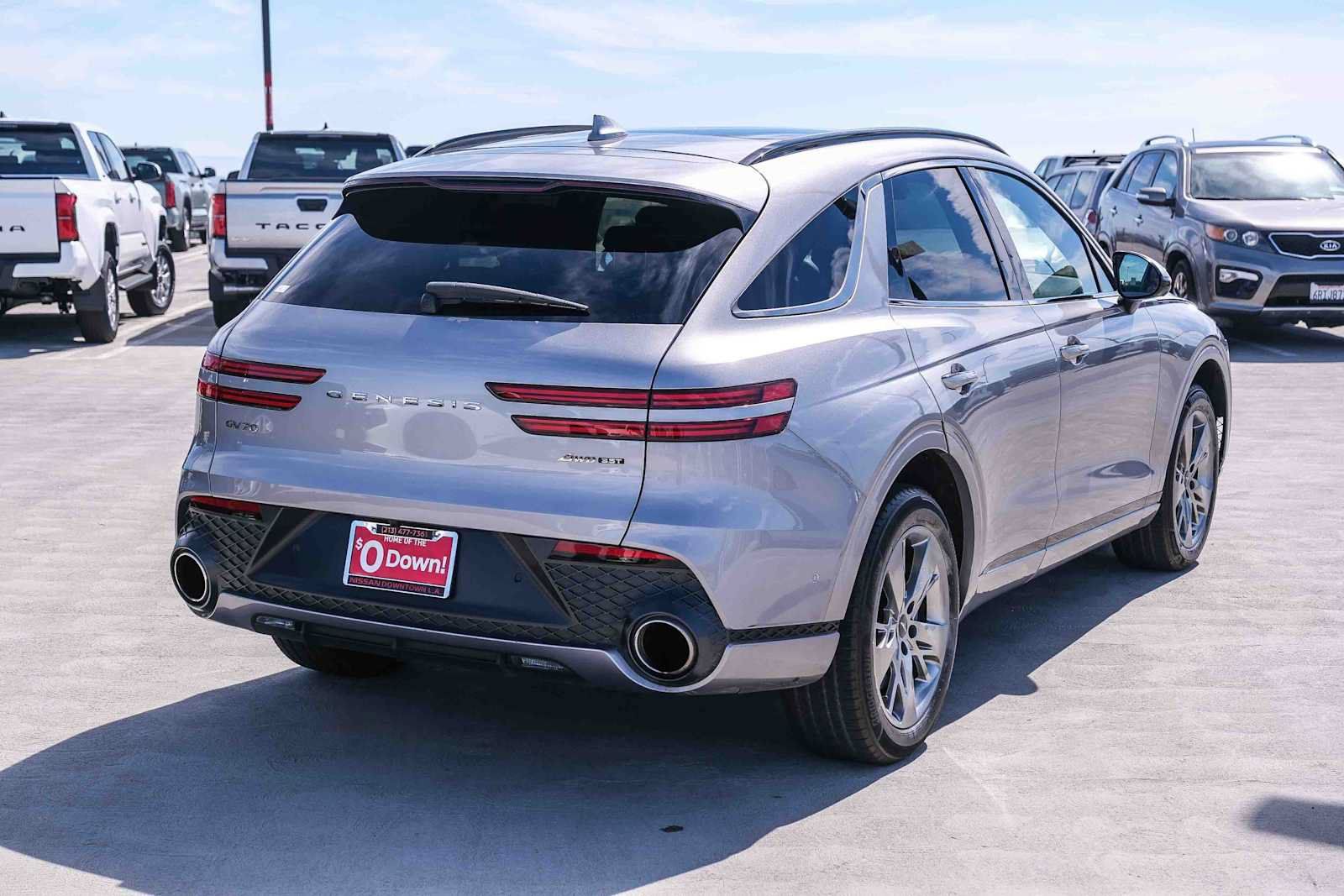 Used 2022 Genesis GV70 3.5T Sport w/ Sport Advanced Package AWD/4WD image 3