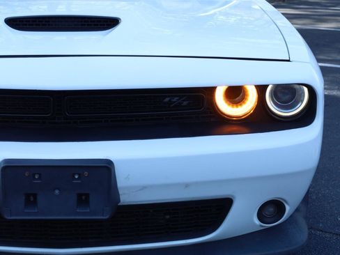 Used 2019 Dodge Challenger R/T w/ Driver Convenience Group image 17