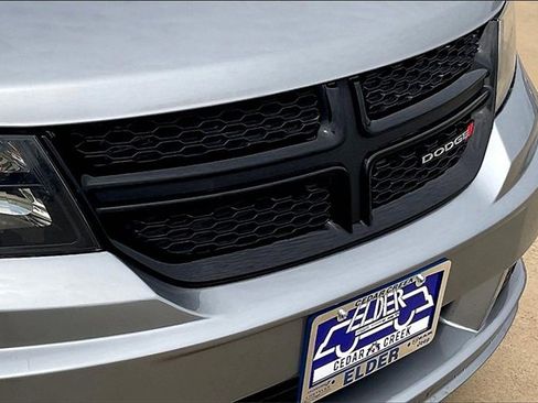 Used 2018 Dodge Journey SXT w/ Connectivity Group image 31